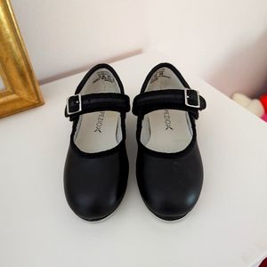 Girls Capezio tap shoes